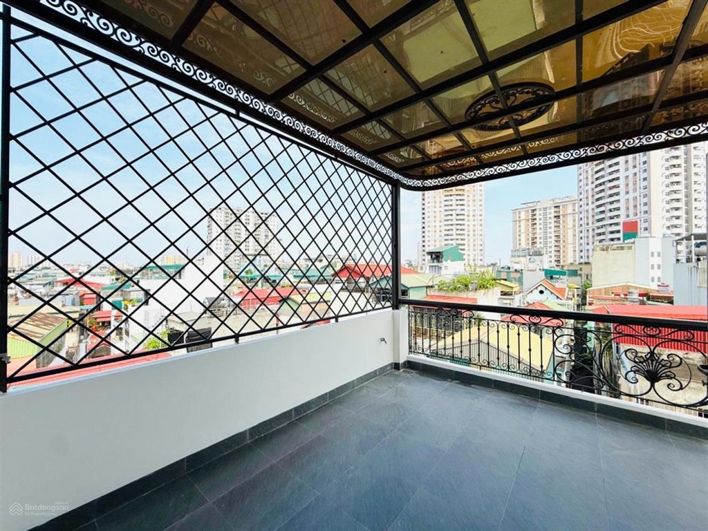Bán nhà đẹp thang máy sau 1 nhà ra ô tô tránh dừng đỗ  nguyễn chính 50m, mt 5m giá 13 tỷ