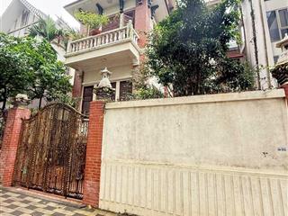 Hiếm chủ cần bán ô tô giá đầu tư  đền lừ 140 m, mt 8 m, giá 29 tỷ