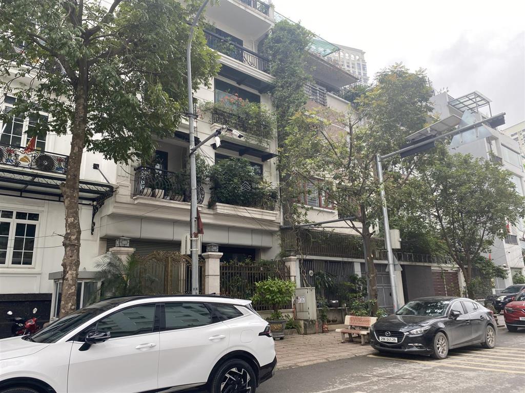 Bán đất tặng nhà c4 khu đô thị louis city  tân mai 120 m, mt 8 m, giá 30 tỷ
