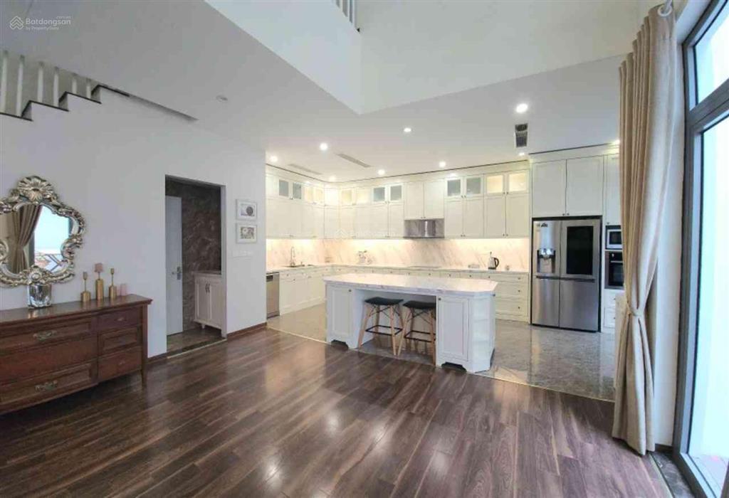 Bán nhà riêng tại tân mai, 65 tỷ, 190m2, 8pn, 5wc, mặt tiền 13m, 4 tầng, hot!