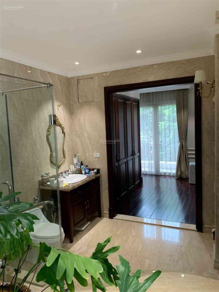 Bán nhà riêng tại tân mai, 65 tỷ, 190m2, 8pn, 5wc, mặt tiền 13m, 4 tầng, hot!