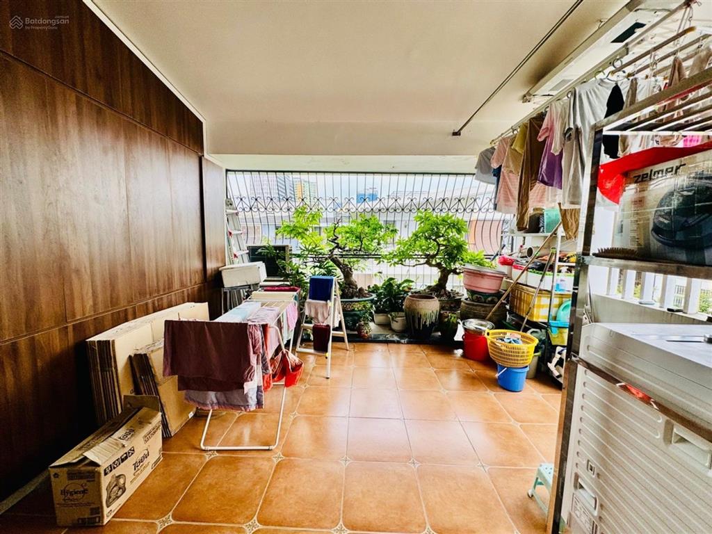 Bán gấp nhà đẹp vỉa hè rộng  kđt định công 80 m, giá 30 tỷ