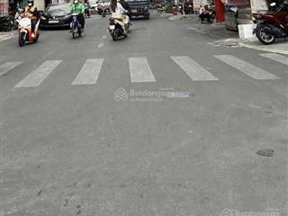 18,5 tỷ  nhà góc 2 mặt tiền trung tâm phú nhuận