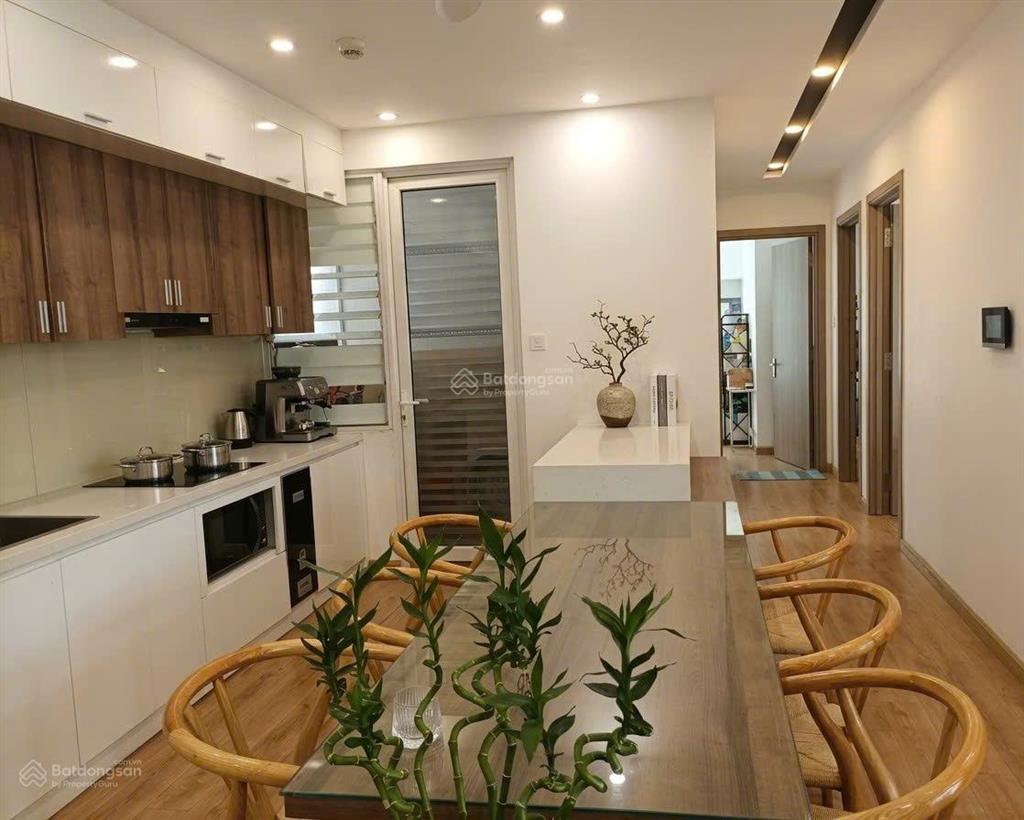 Chính chủ tôi cần bán gấp căn hộ seasons avenue s1 trục 03 tầng cao 100m2 3pn