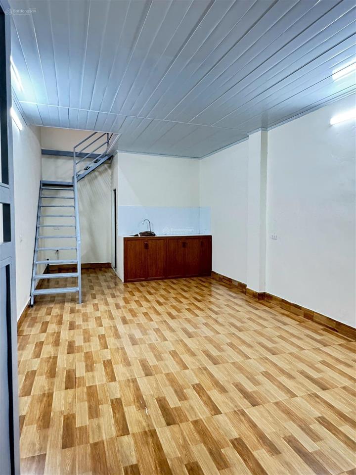 Còn 1 căn cho thuê 3 cửa sổ thoáng, 25m² x 2 tầng tha hồ rộng, 2.8tr/tháng