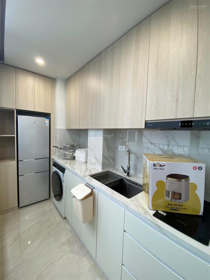 Cho thuê phòng siêu đẹp tại thuỵ khuê, full nội thất, có nhận khách tây