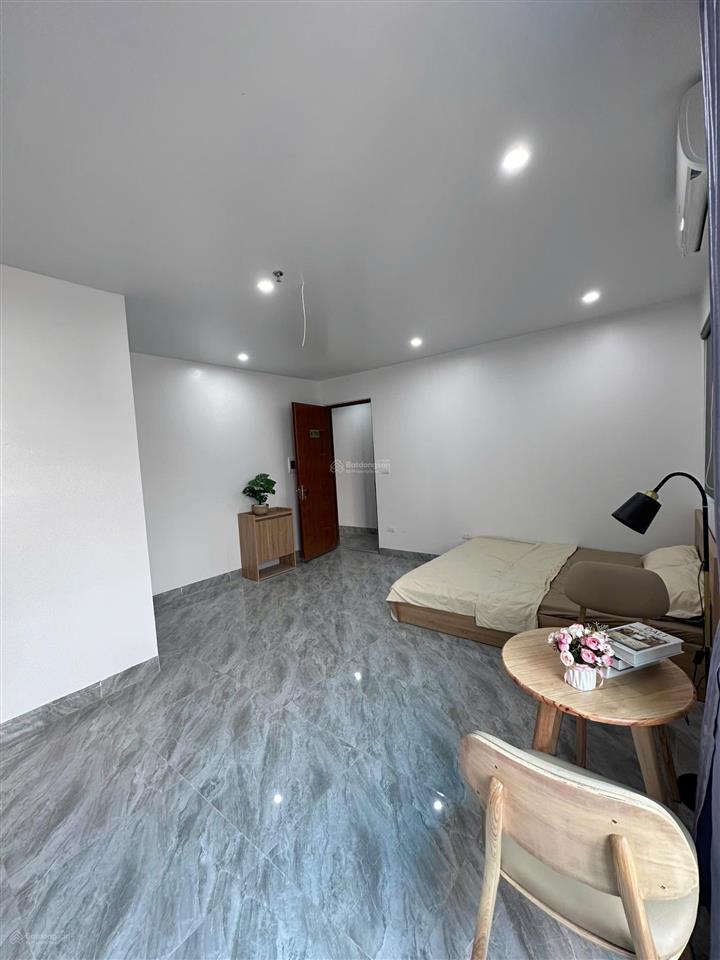 Cho thuê gấp ch cực thoáng ngay sát keangnam, full nội thất, có ban công cực đẹp