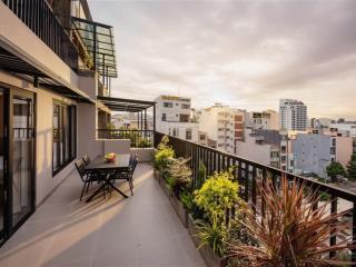 Toà căn hộ 10 tầng diện tích 180m, mới 100%. đường an thượng 28. view công viên. doanh thu 450tr