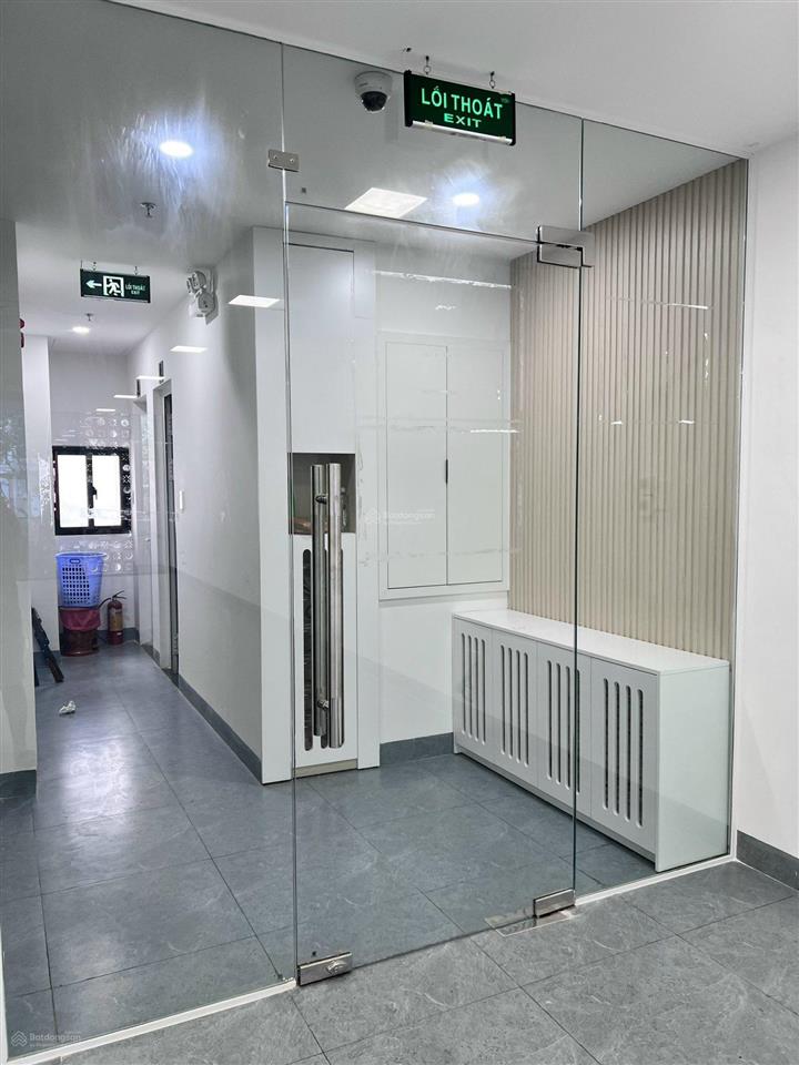 Toà 7 tầng còn trống tầng 4. cho thuê chuẩn văn phòng. diện tích 100m2. mặt tiền trần hưng đạo
