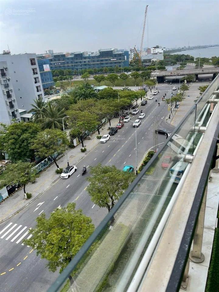 Toà văn phòng 7 tầng mặt tiền trần hưng đạo. view sông hàn. đang cho thuê 170tr/tháng. giá 70 tỷ.