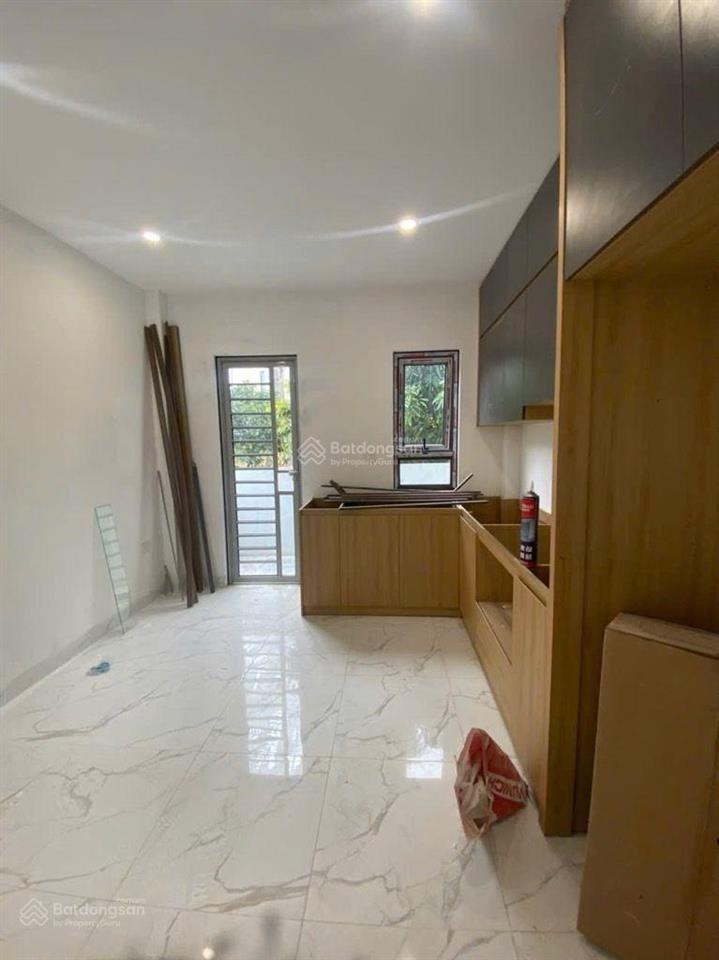 3,95 tỉ nhà 3 tầng mới tại bắc hồng đông anh, sàn 50,9m2 sân trước sau cực thoáng. sẵn sổ