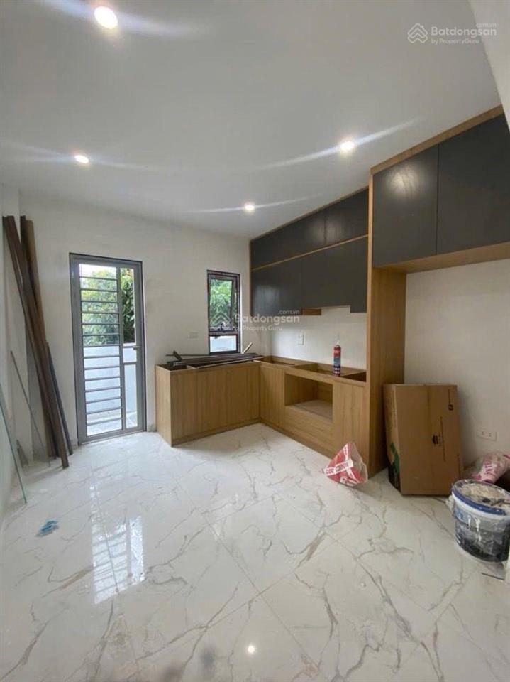 3,95 tỉ nhà 3 tầng mới tại bắc hồng đông anh, sàn 50,9m2 sân trước sau cực thoáng. sẵn sổ