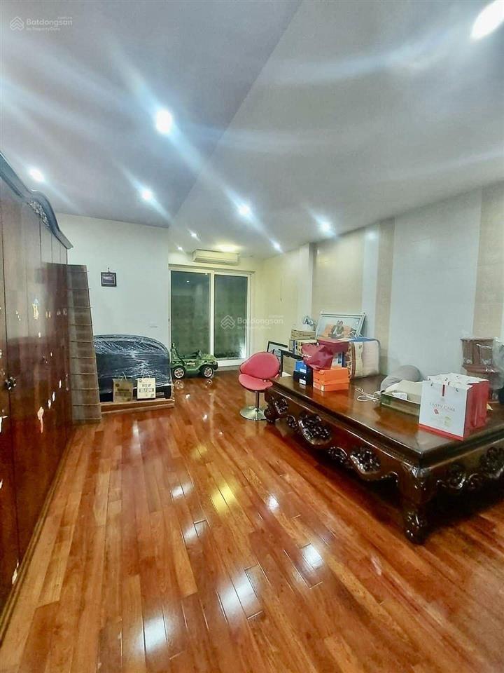 Bán nhà khu phân lô đầm trấu. dt 120m2 x 4 tầng.thang máy mt 5m. giá 25 tỷ