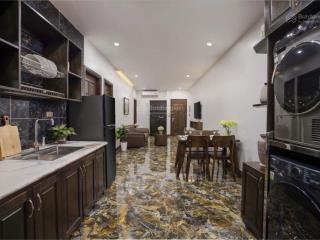 Bán khách sạn mặt phố nguyễn hoàng. dt 750m2 x 10 tầng có hầm mt 33m. 92 phòng khép kín. giá 989 tỷ