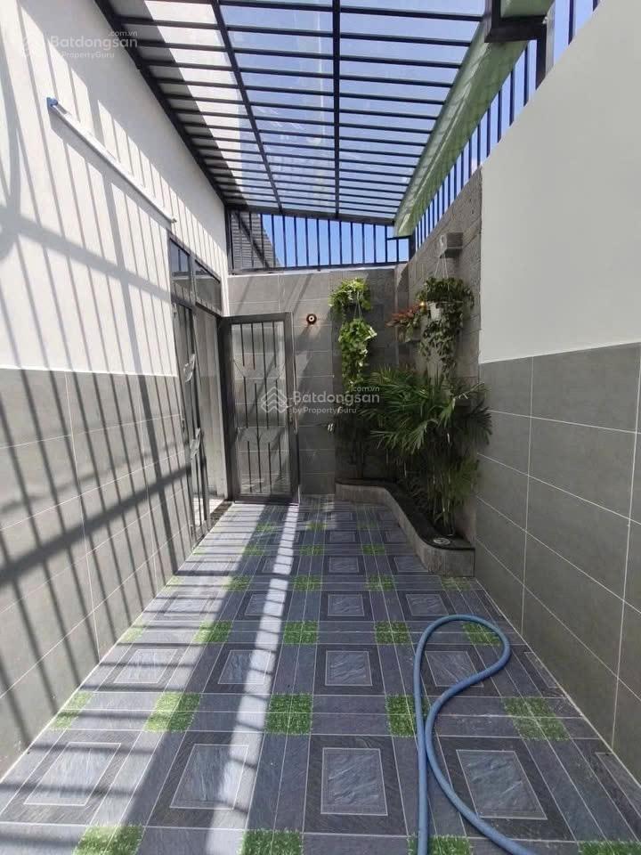 Bán nhà 6x20m, giá 790 triệu ngay quốc lộ 50, tp hcm