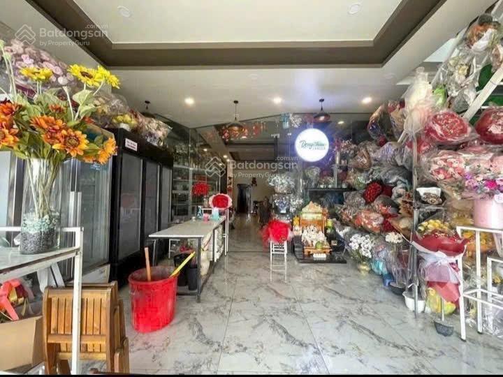 Bán nhà 8x15 ngay vòng xoay an lạc giá 900 triệu , tp hcm