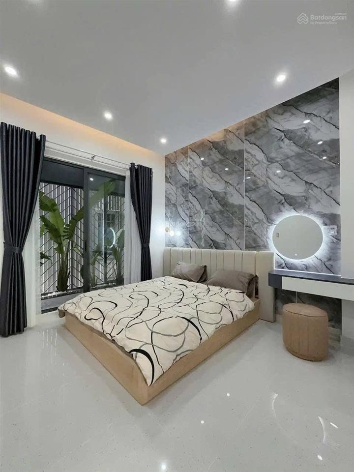 Bán nhà giá ngay bến xe quận 8 , đang cho thuê 20 triệu/tháng