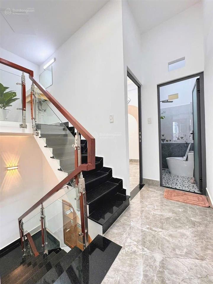 Nhà 1 lầu 5x14, giá 850 triệu đường bông sao  ngay bến xe quận 8
