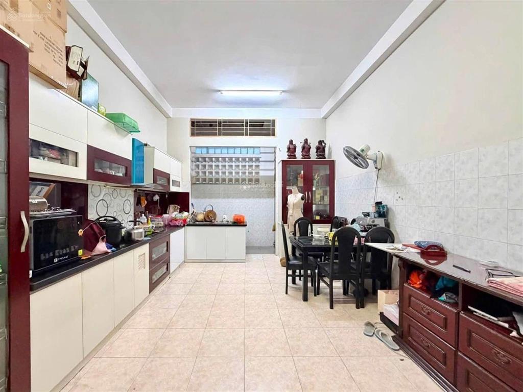 Bán nhà 5x18m, gần bến xe quận 8  đường tạ quang bửu đang cho thuê 15 triệu