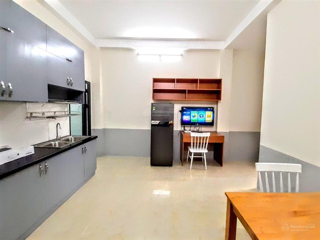 Cho thuê căn hộ 1pn ban công, có máy giặt riêng ngay tân phú gần luỹ bán bích  thoại ngọc hầu