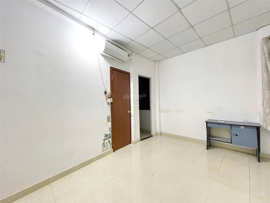 Cho thuê phòng có ban công, cửa sổ đón gió cực thoáng gần bệnh viện từ dũ, nguyễn cư trinh