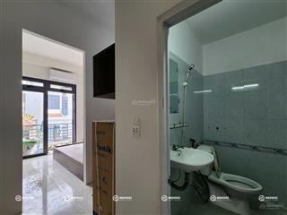 Cho thuê căn hộ 1pn tách bếp có ban công, cửa sổ ngay etown, cầu vượt hoàng hoa thám ga t3 tân bình