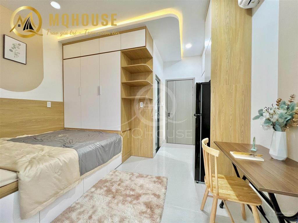 Căn hộ studio cao cấp ban công thoáng gần sân bay tsn cv gia định full nội thất có máy giặt riêng