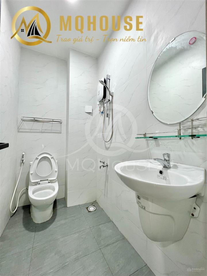 Căn hộ studio cao cấp ban công thoáng gần sân bay tsn cv gia định full nội thất có máy giặt riêng
