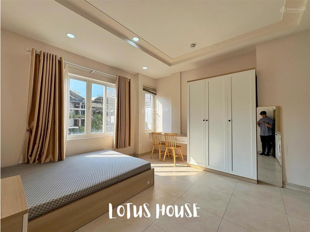 Cho thuê căn hộ studio cửa sổ cực thoáng  máy giặt riêng gần sân bay tsn