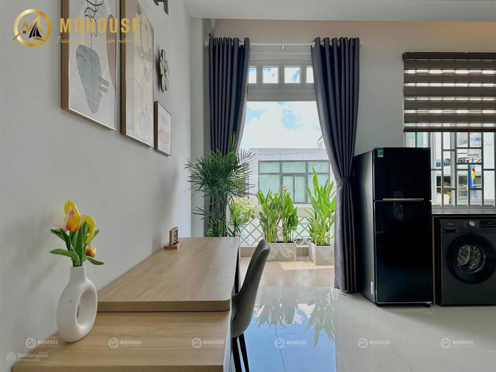 Căn hộ studio ban công cực thoáng  full nội thất cao cấp ngay khu k300  lottemart tân bình