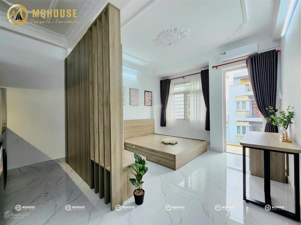 Cho thuê căn hộ ban công, cửa sổ ngay đầm sen  hòa bình tân phú full nội thất từ a đến z