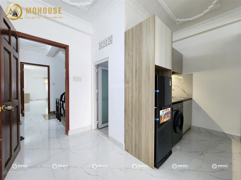 Cho thuê căn hộ ban công, cửa sổ ngay đầm sen  hòa bình tân phú full nội thất từ a đến z