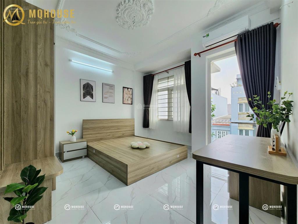 Cho thuê căn hộ ban công, cửa sổ ngay đầm sen  hòa bình tân phú full nội thất từ a đến z