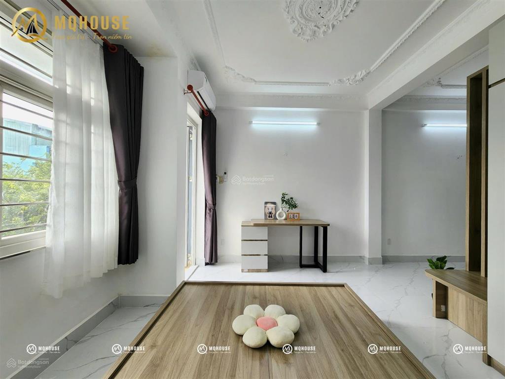 Cho thuê căn hộ ban công, cửa sổ ngay đầm sen  hòa bình tân phú full nội thất từ a đến z