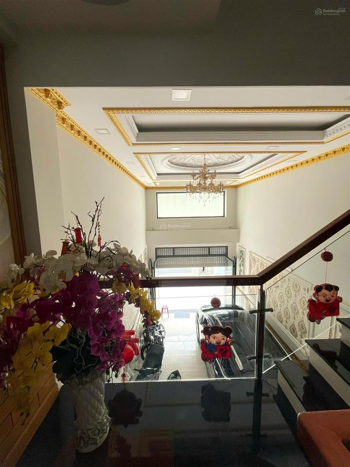 Bán nhà đẹp hẻm xe hơi cống lở, p.15, tân bình 63m 1 trệt 4 lầu .giá chỉ 10 tỷ thương lượng