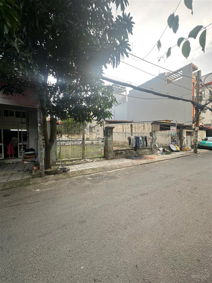 Lô đất mặt tiền trần bá giao cực đẹp , vuông vức .giá chỉ 32tỷ .10x20m =200m2 .phường 5 gò vấp .