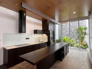 Bán nhà riêng tại trung mỹ tây 17, 86m2, 2pn, 3wc, 3 tầng. thiết kế độc đáo. giá chỉ 10 tỷ
