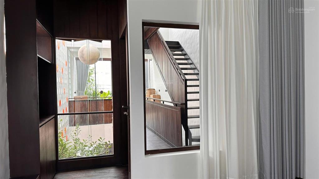 Bán nhà riêng tại trung mỹ tây 17, 86.5m2, 2pn, 3wc, 3 tầng. thiết kế độc đáo
