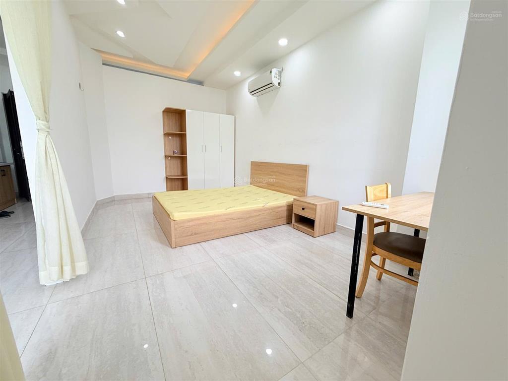 Cho thuê căn hộ 1pn tách bếp có thang máy ở liền cityland park hills p10 8,5tr/tháng