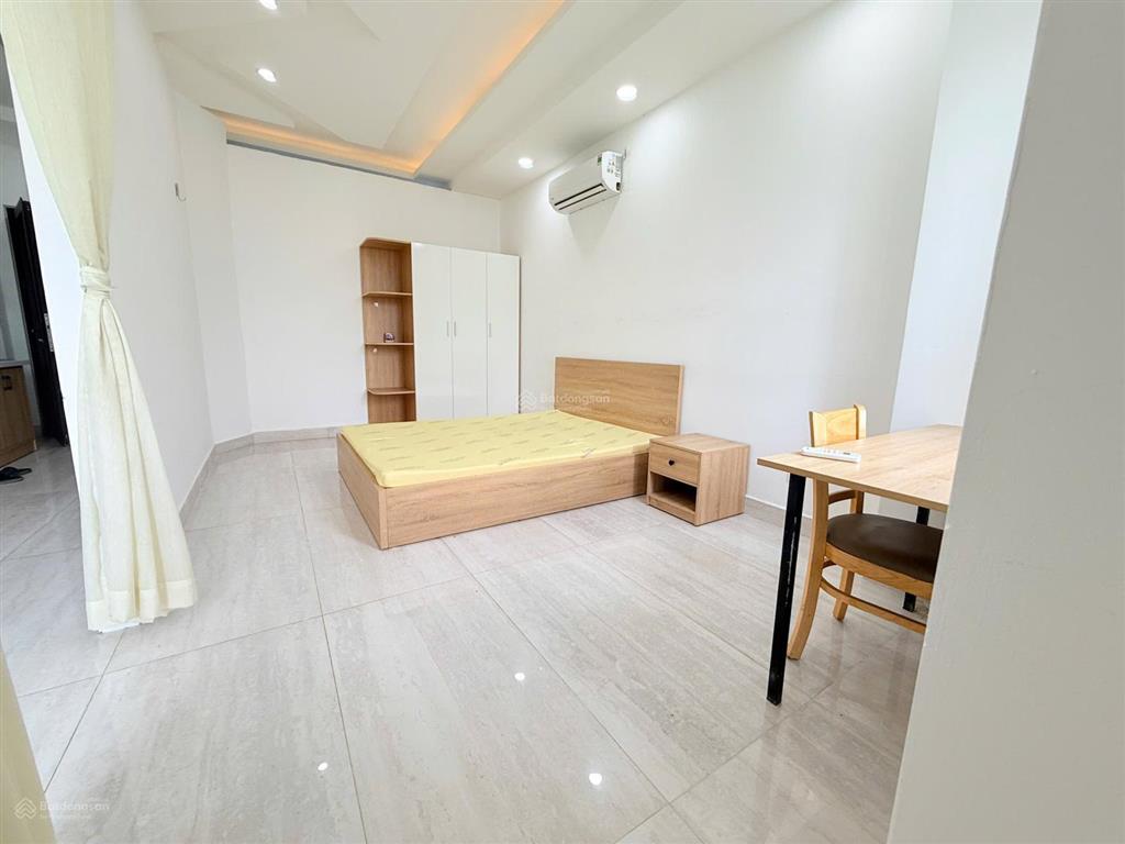 Cho thuê phòng 1pn tách bếp, có thang máy, ở ngay cityland park hills p10 gò vấp 8,5tr/tháng