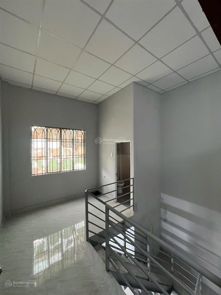 Cho thuê nhà mặt phố tại quang trung, giá 20tr/tháng, 52m2, hàng hiếm, 4x13m (52m2). 1 trệt 1 lầu.