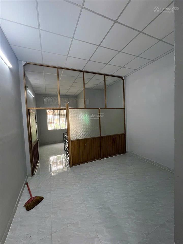Cho thuê nhà mặt phố tại quang trung, giá 20tr/tháng, 52m2, hàng hiếm, 4x13m (52m2). 1 trệt 1 lầu.