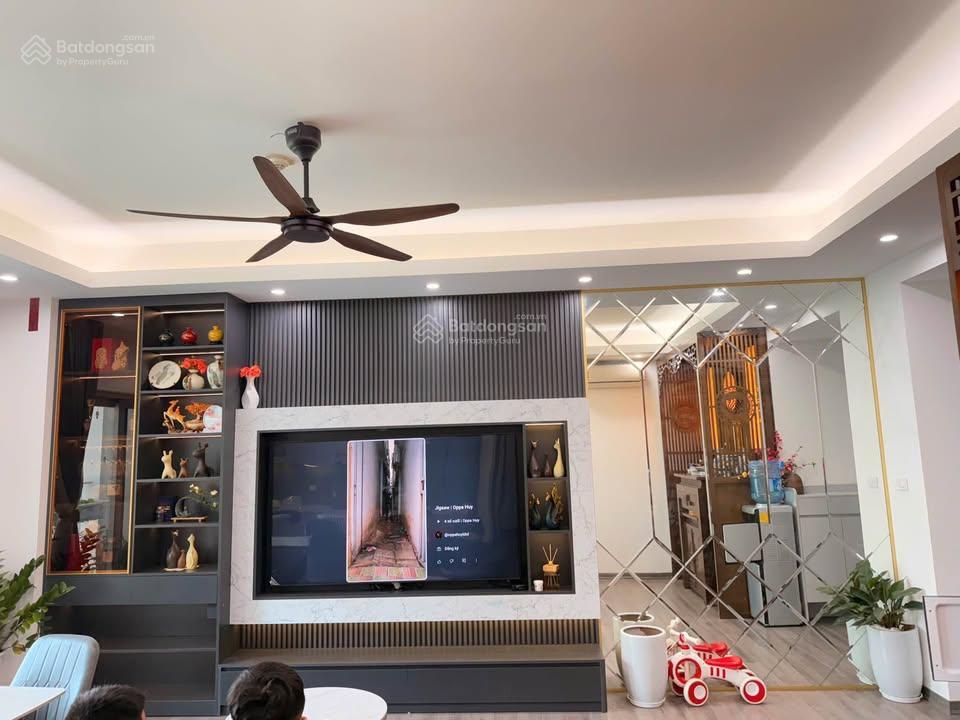 Hàng hiếm  golden field cho thuê ch 2pn 3pn giá chỉ từ 13tr/1thang