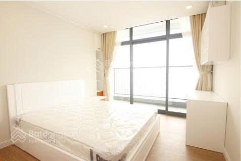 Em trường chuyên cho thuê cc discovery complex căn 2pn chỉ với giá 17tr/1 tháng