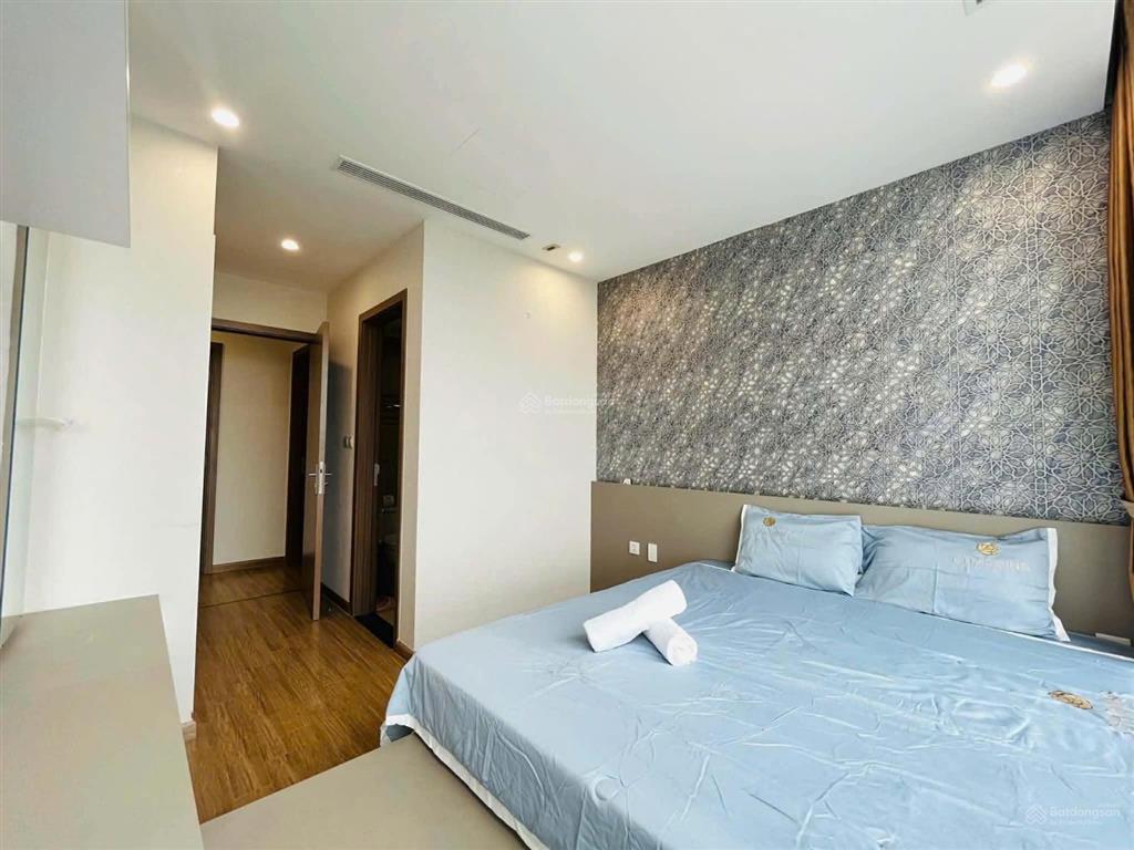 Em trường cho thuê căn hộ 2n 70m²  nội thất đẹp  sẵn nhà. và có nhiều lựa chọn khác.