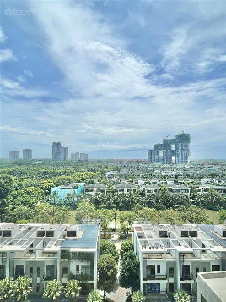 Giá tốt nhất thị trường cho loại căn hộ view biệt thự đảo xanh mướt.