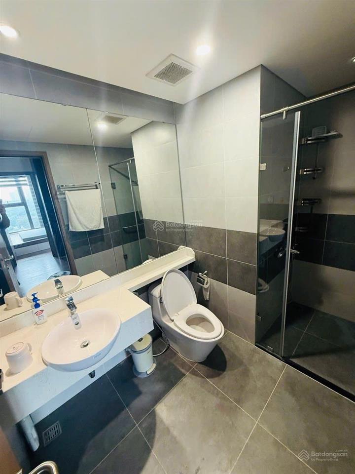 Giá tốt nhất thị trường cho loại căn hộ view biệt thự đảo xanh mướt.