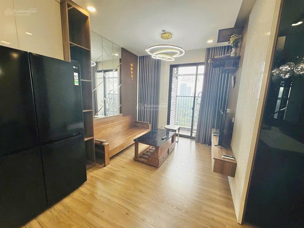 Giá tốt nhất thị trường cho loại căn hộ view biệt thự đảo xanh mướt.