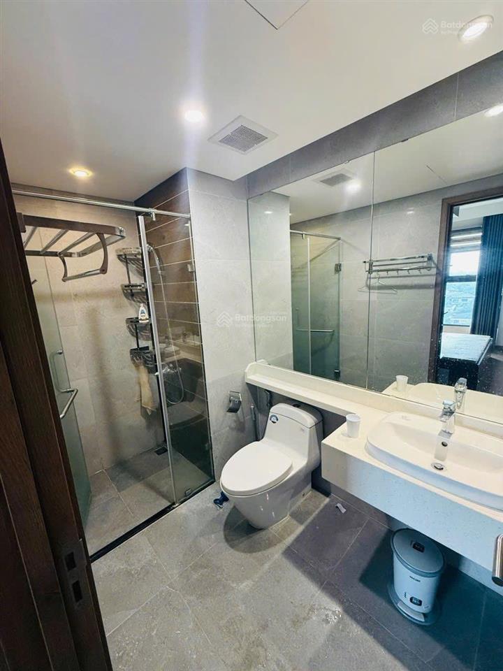 Giá tốt nhất thị trường cho loại căn hộ view biệt thự đảo xanh mướt.