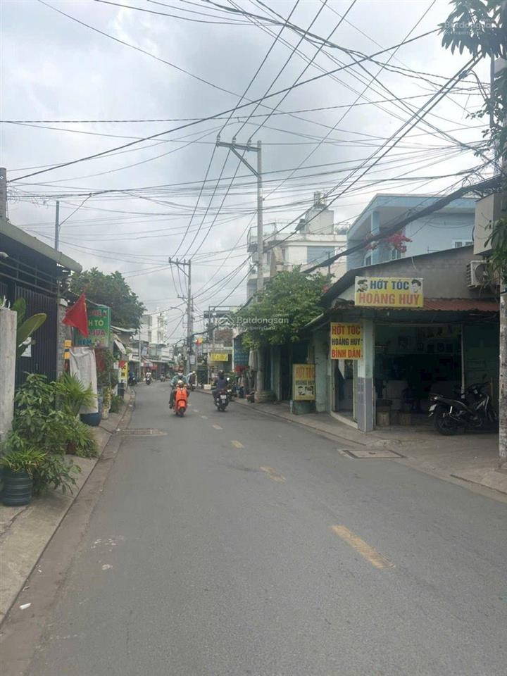 Nhà đẹp shr dt 4x12m trệt+ lửng đúc 2pn 2wc p. thờ sân để xe hẻm xh hiệp thành q12, 3,59tỷ